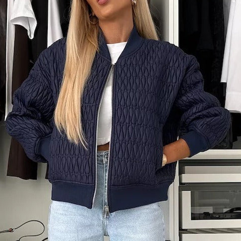 Damjacka – Quiltad – Kort Modell – Ribbad Krage och Muddar – Dragkedja