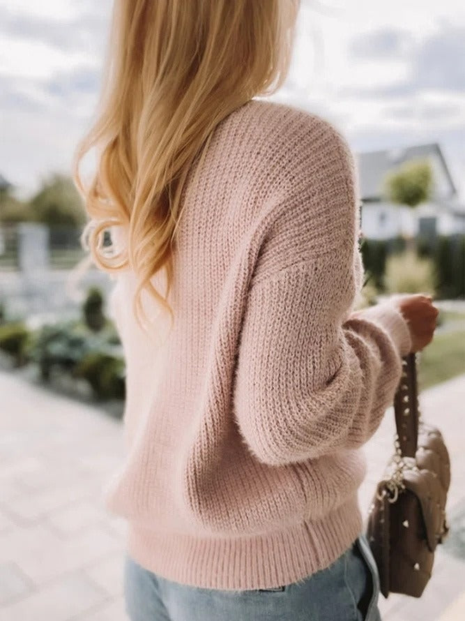 Damstickad topp – Avslappnad passform – Mjuk ullkänsla – V-ringning – Banddetaljer