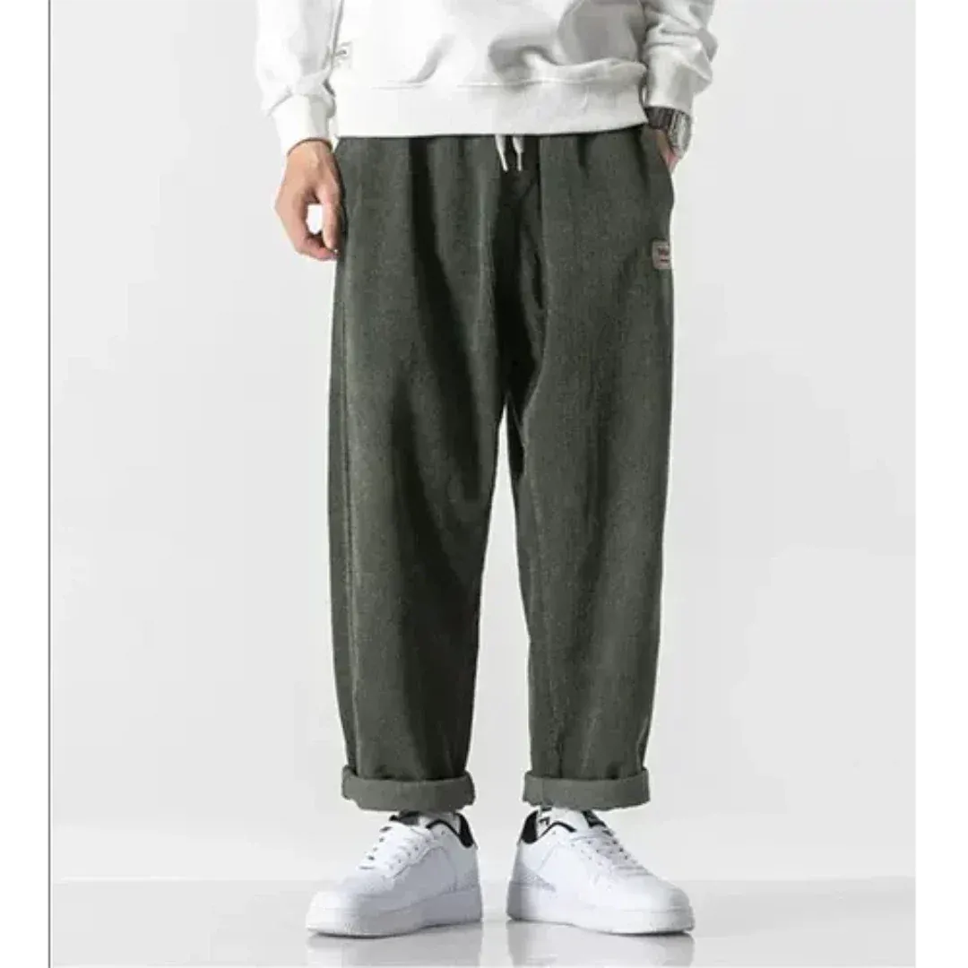 Herrbyxor – Oversized Passform – Ribbad Manchestertyg – Avslappnad Stil