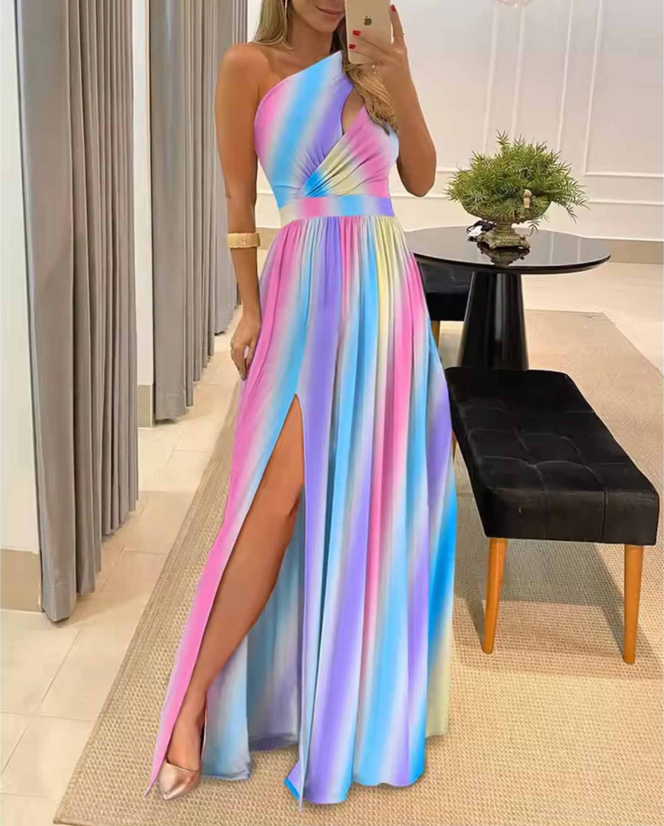 Damklänning - Lång Aftonklänning - Enaxlad - Hög Slits - Figurnära Plisserad Livdel