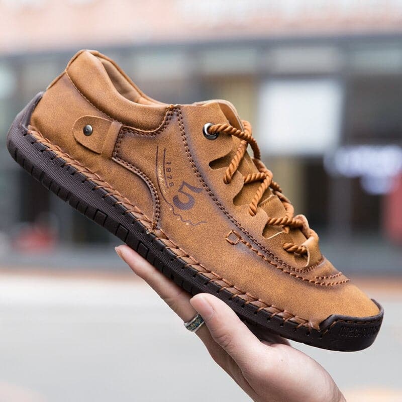 Herr Sneakers - Låg Modell - Snörning - Mockaliknande Material - Greppvänlig Sula
