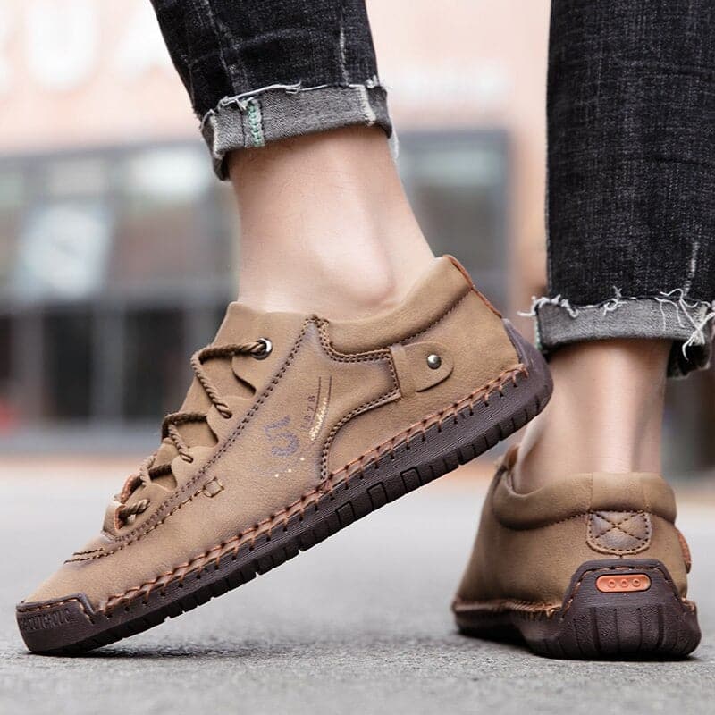 Herr Sneakers - Låg Modell - Snörning - Mockaliknande Material - Greppvänlig Sula