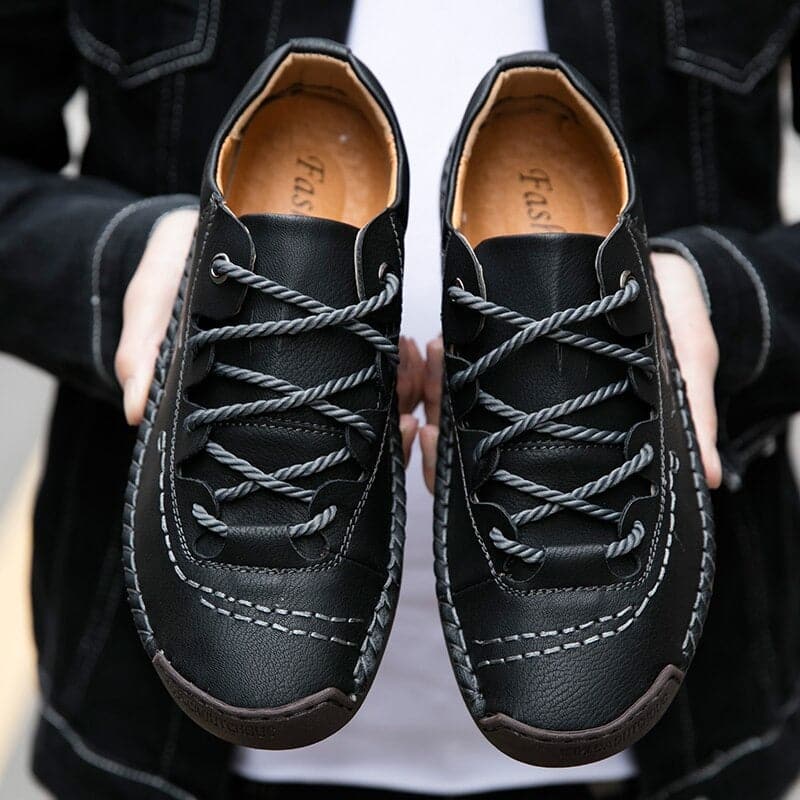 Herr Sneakers - Låg Modell - Snörning - Mockaliknande Material - Greppvänlig Sula