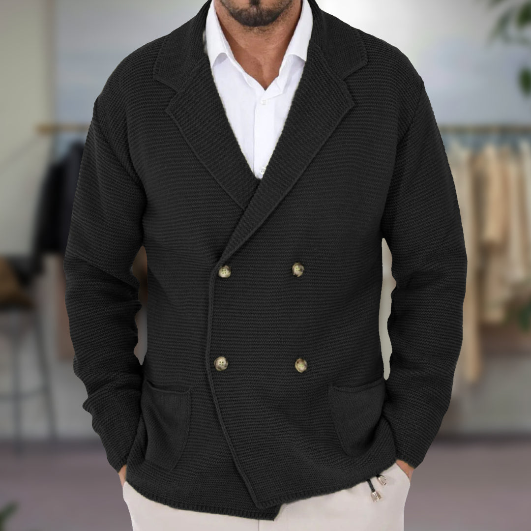 Herrkofta – Texturerad Stickning – Regular Fit – Kavajstil – Dubbeknäppt Design