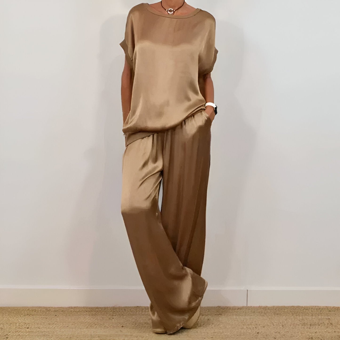 Women’s Relaxed Fit Two-Piece Lounge Set with Soft Fabric