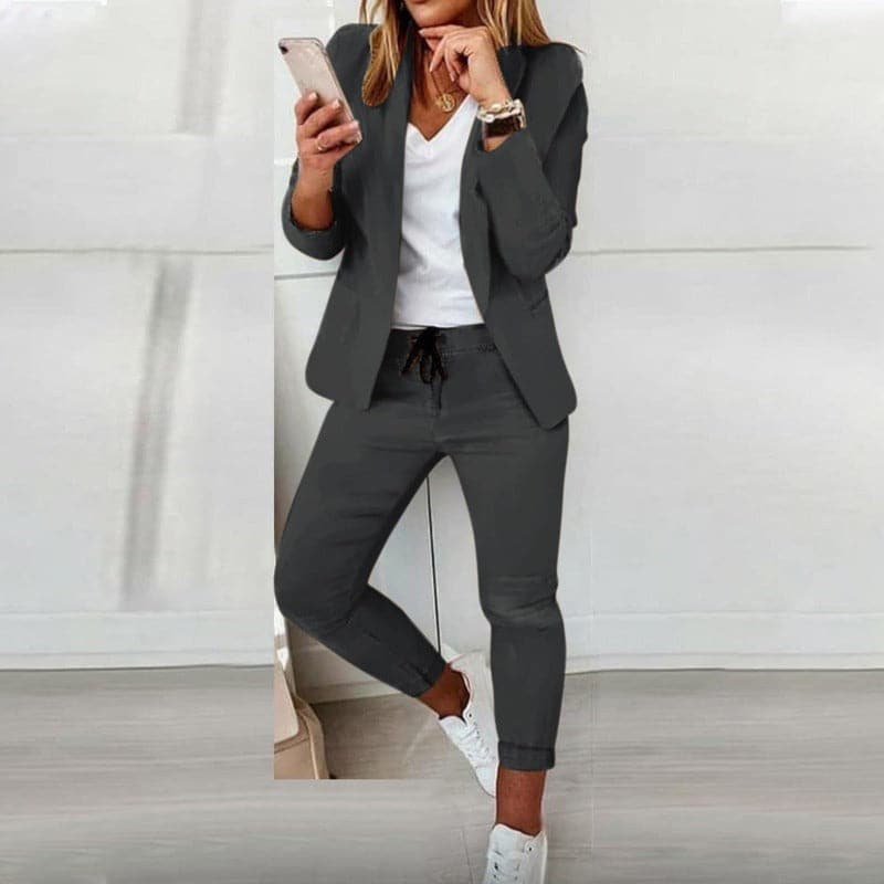 Damkostym – Skräddarsydd Blazer & Joggerbyxor – Bekväm Tunn Kvalitet – Modern Passform
