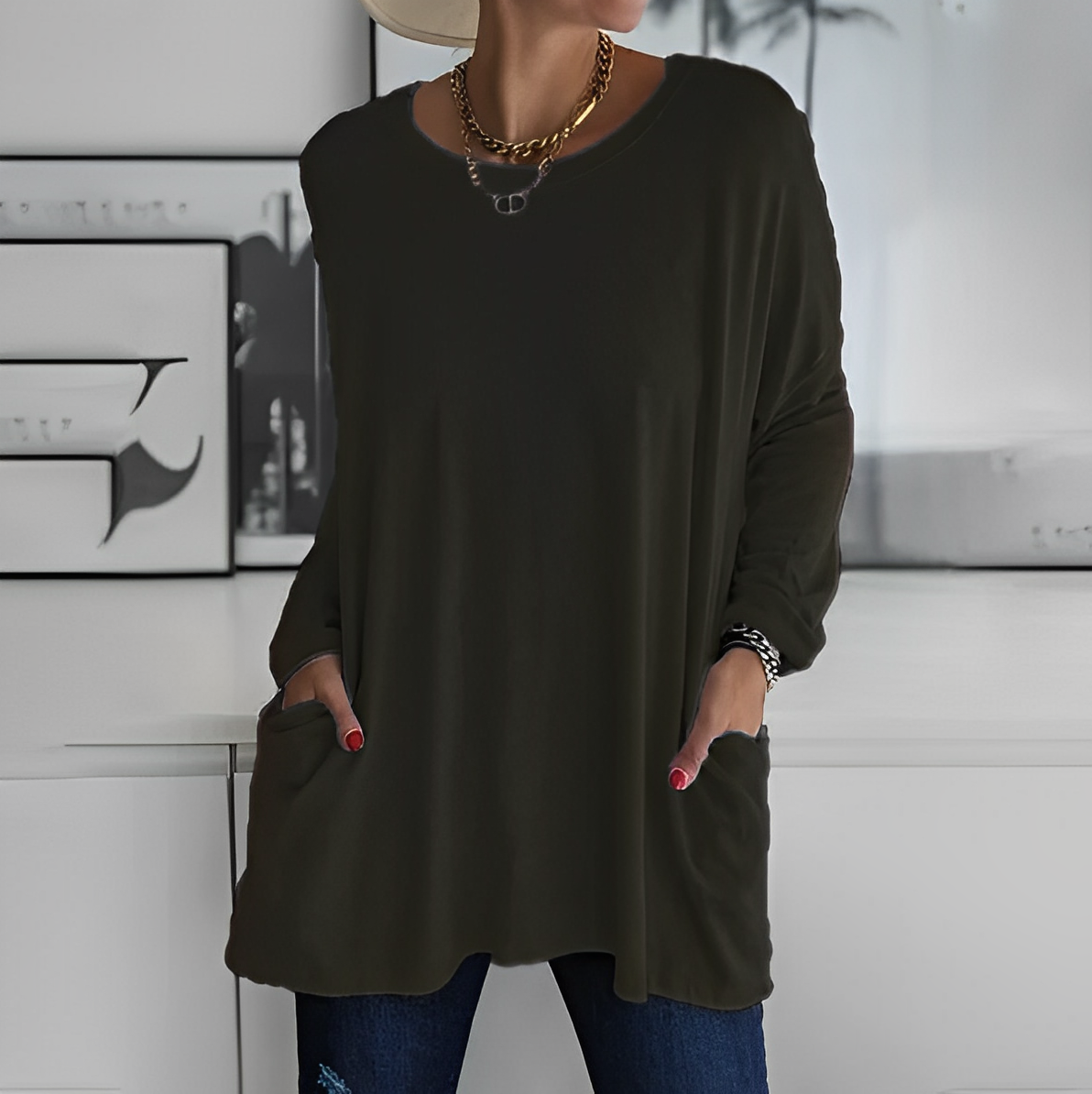 Dam Blus - Oversized Passform - Långärmad med Rund Hals - Bekväm och Andas