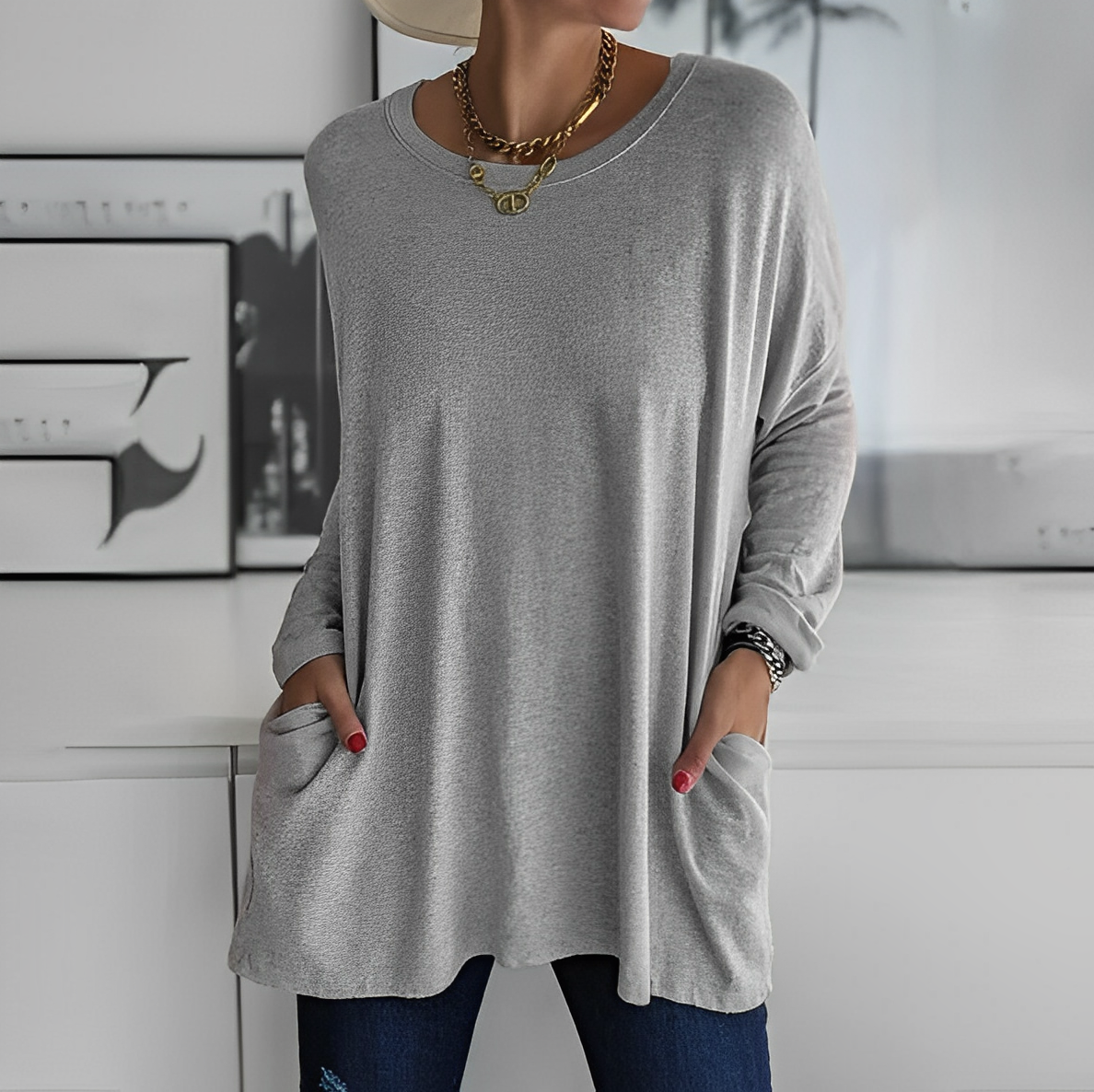 Dam Blus - Oversized Passform - Långärmad med Rund Hals - Bekväm och Andas