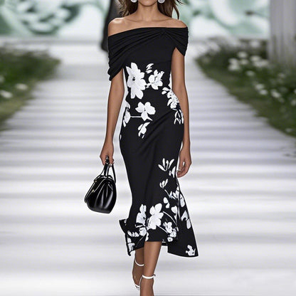 Damklänning midi – off shoulder – markerad midja – blommigt mönster – luftig kvalitet