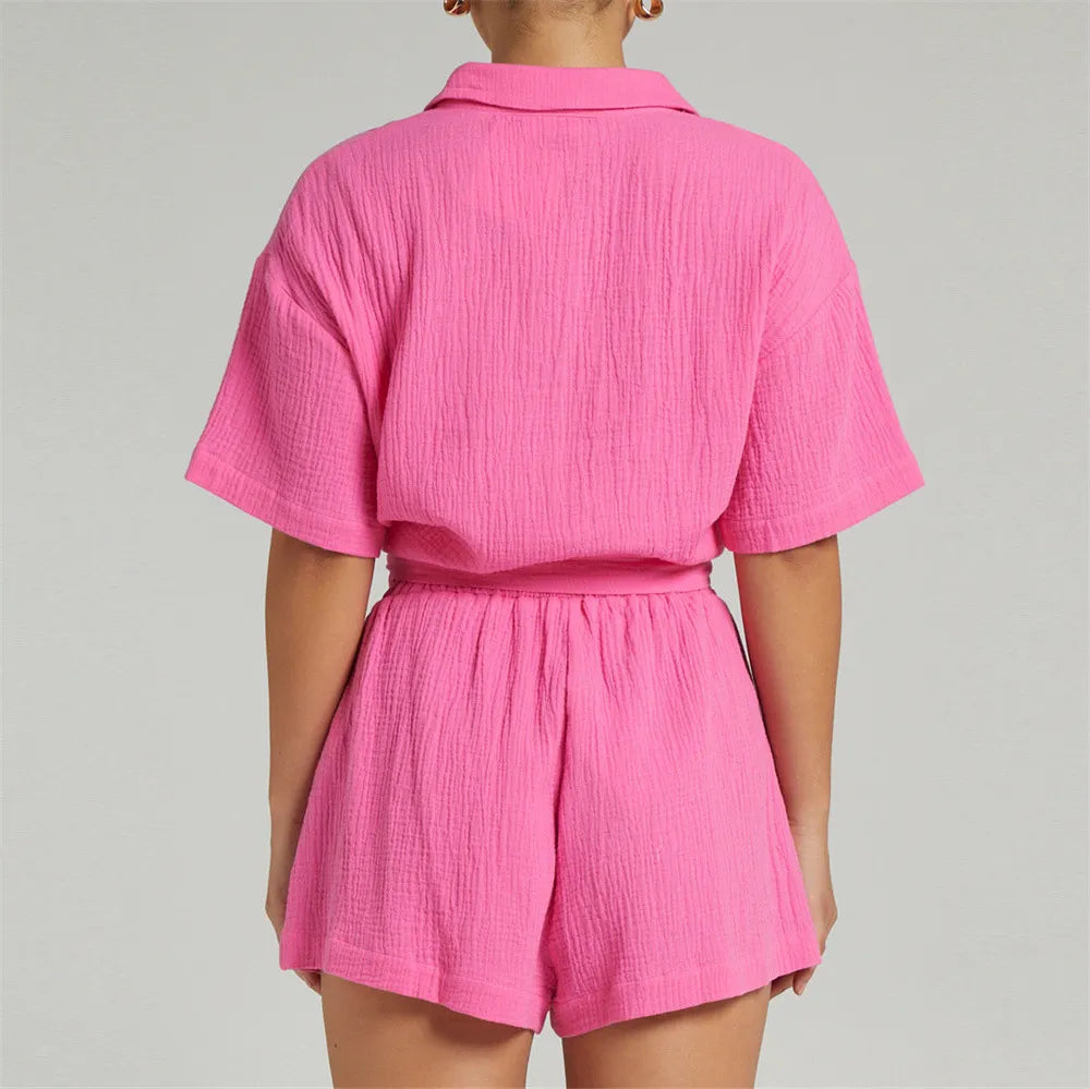 Damset i två delar - Skjorta med knappar och shorts med resår i midjan