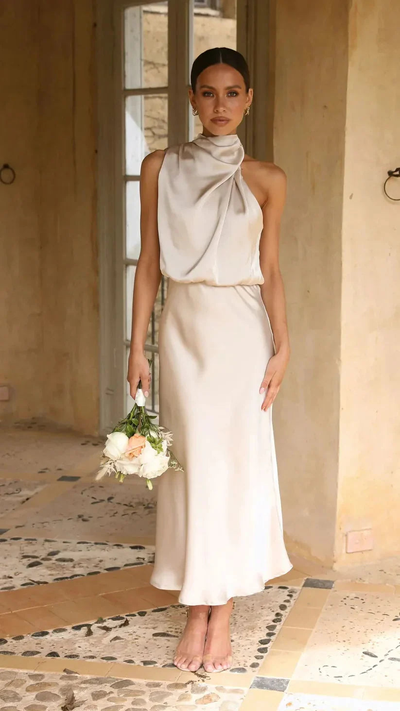 Klänning för Dam - One-Shoulder Asymmetrisk Design - Elegant Satinfinish - Midi-Längd