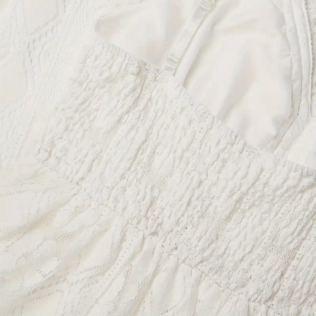 Damklänning – Midilängd – Boho Stil – Spagettiband – Avslappnad Passform – Spetsdetaljer