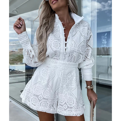 Dam playsuit - Elegant spets - Puffärm - Knäppning framtill - Figursydd midja