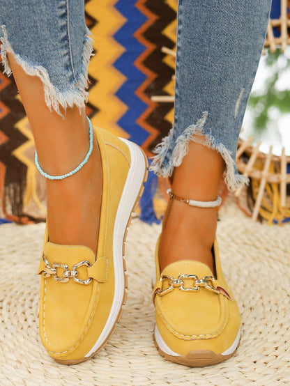 Damloafers – Klassisk Passform – Mockaliknande Yta – Spänndetalj – Räfflad Sula