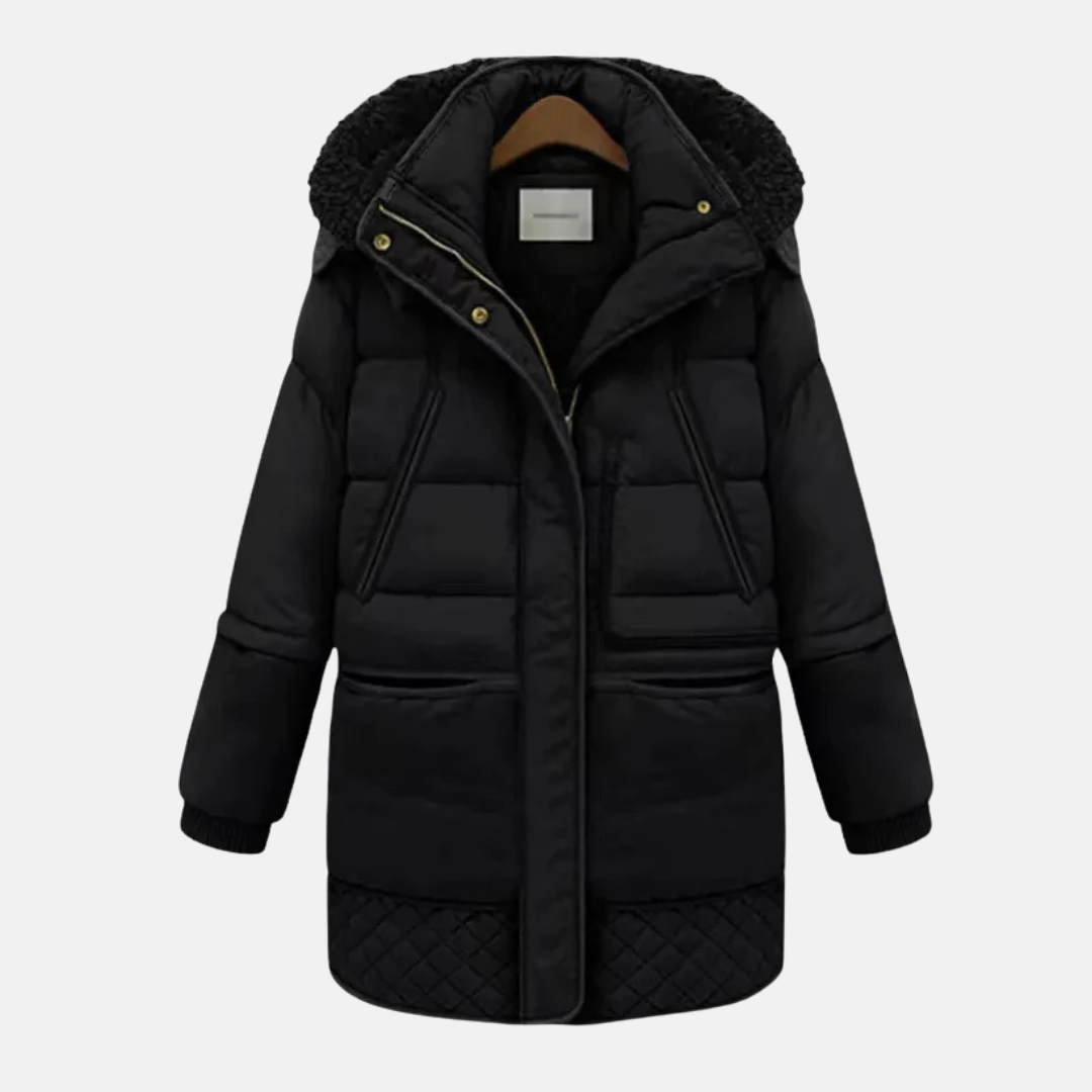 Damjacka – Oversize Passform – Quiltad Design – Pluffsig Huva – Ribbad Mudd – Fickor