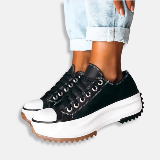 Dam Sneakers – Chunky Platåsula – Snörning – Slitstark och Greppvänlig Yttersula