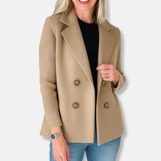 Damkavaj – Figursydd Passform – Dubbla Knappslå – Ribbstickade Ärmar