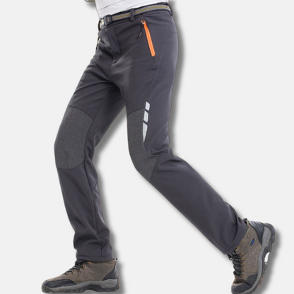 Herrbyxa för Utomhussport – Softshell – Slim Fit – Förstärkta Knän – Reflexdetaljer