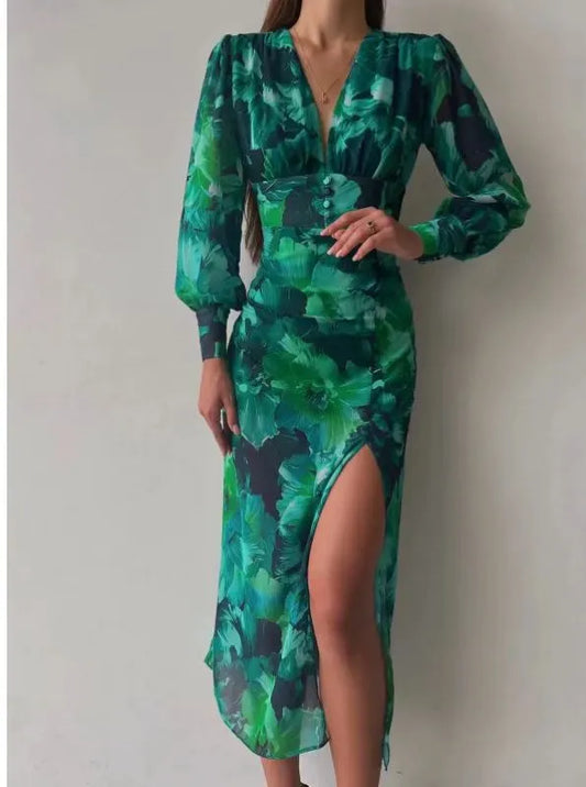 Dammaxiklänning - V-ringad långärmad - Hög slits - Blommönster