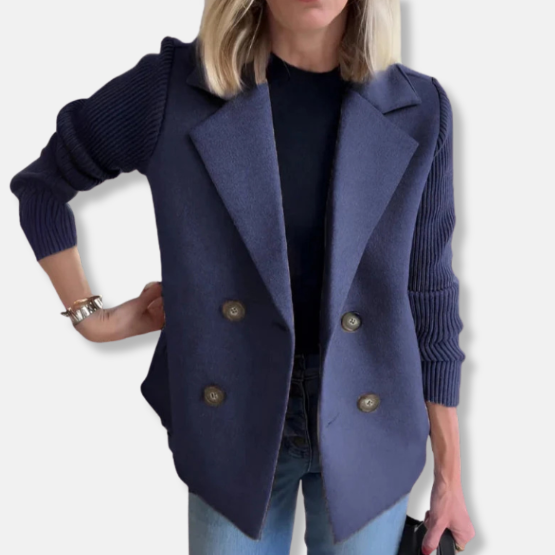 Damkavaj – Figursydd Passform – Dubbla Knappslå – Ribbstickade Ärmar