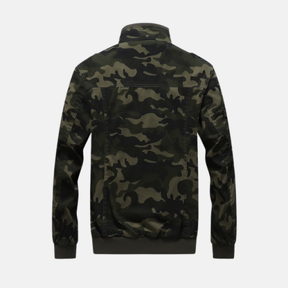 Herr Bomberjacka – Standard Passform – Camouflage – Ribbade Muddar – Knappfickor