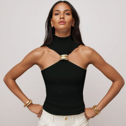 Damlinne – Smickrande Slim Fit – Halterneck med Metallring – Mjuk Stickad Kvalitet