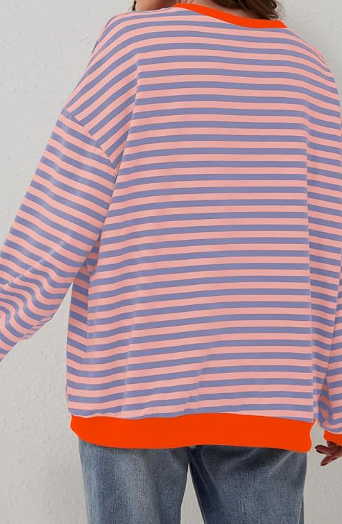 Randig oversized sweatshirt med avslappnad design och nautisk känsla för kvinnor