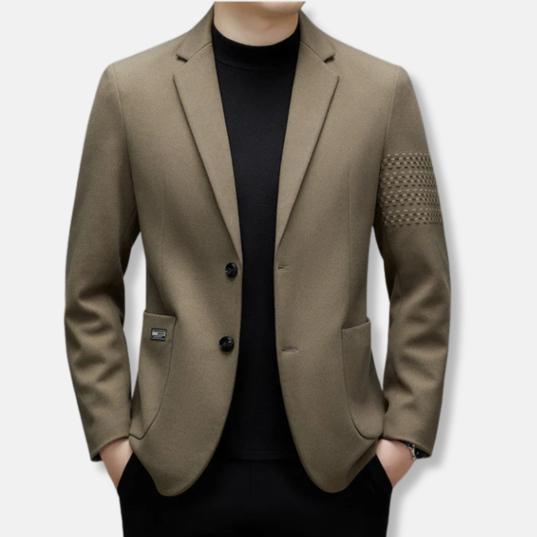 Herrkavaj – Slim Fit – Ullblandning – Enkelknäppt – Patchfickor – Broderad ärm
