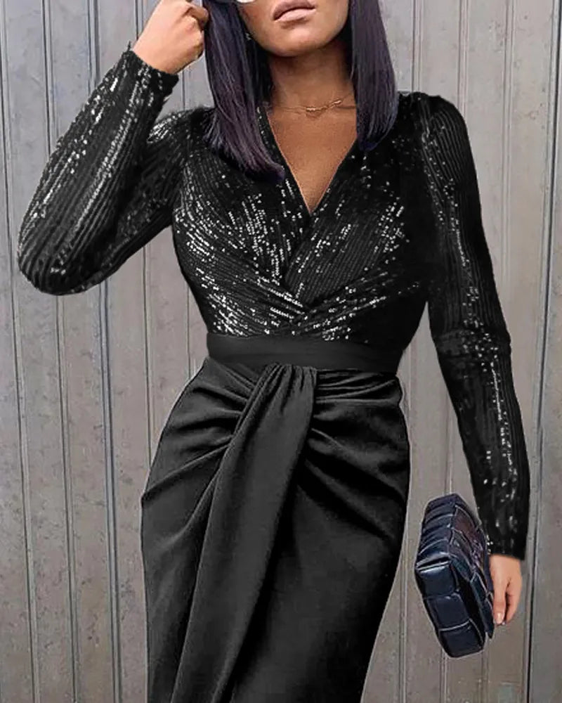 Damklänning - Figurnära Passform - V-ringning - Långärmad - Glittrig Draperad Design