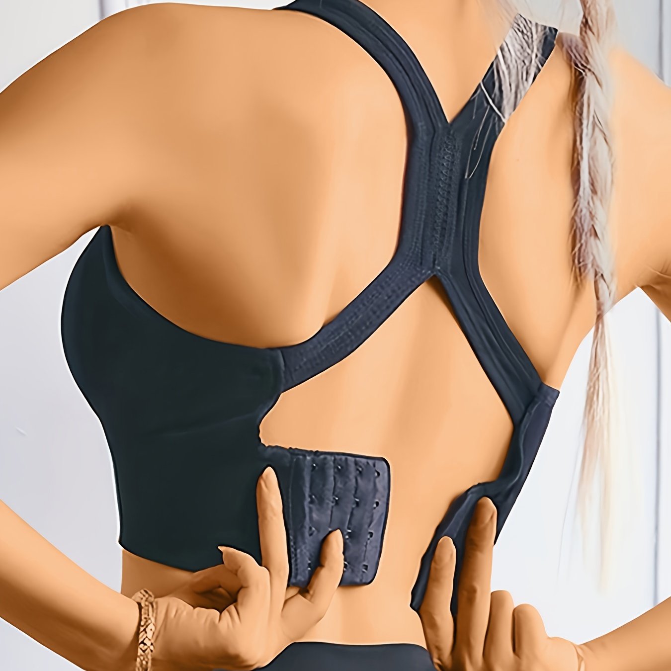 Dam sport-bh – medelhög support – sömlös stretch – racerback – andningsbart material
