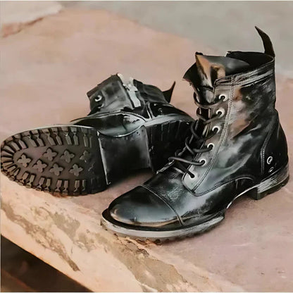 Damkängor – Skinn – Snäv Passform – Snörning – Kapptå – Grov Sula