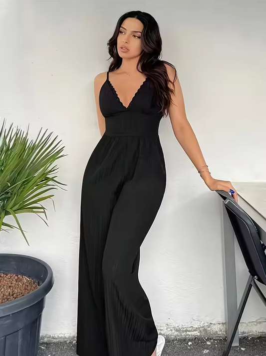 Dam Jumpsuit - Ärmös Med Spagettiband - V-Ringning Med Volang - Vida Ben - Figursydd
