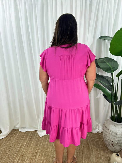 Damklänning - V-ringning - Korta Fjärilsärmar - Knappdetaljer - Justerbar Midja - Volangkjol