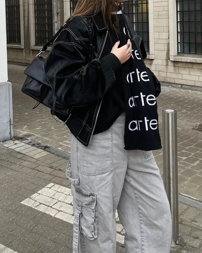Damers Läderbombarjacka – Oversized Passform – Klassisk Krage – Dragkedja