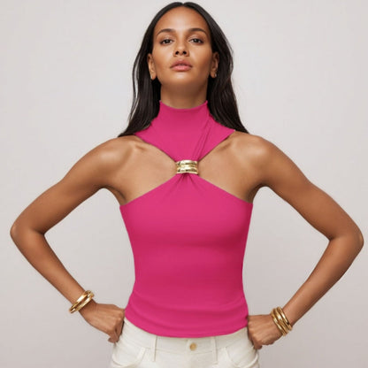 Damlinne – Smickrande Slim Fit – Halterneck med Metallring – Mjuk Stickad Kvalitet