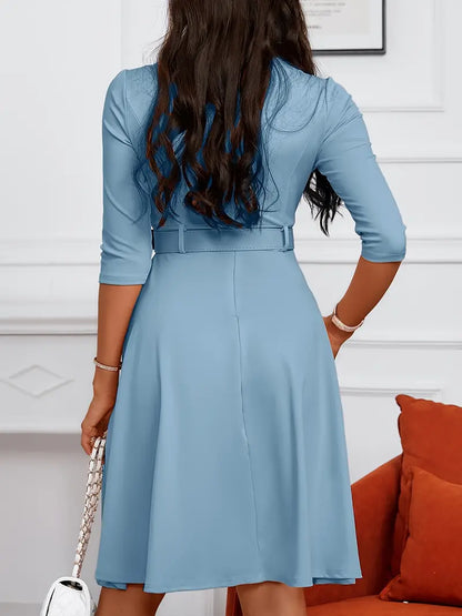 Damklänning - Figursydd A-linje - Trekvartsärm - Rund Hals med Dragkedja - Midjebälte