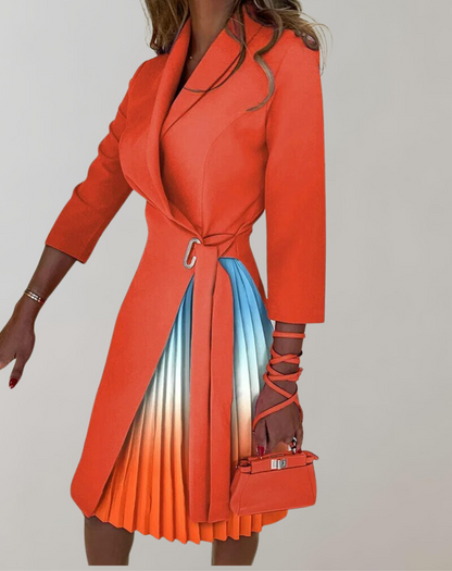 Damklänning midi – Skräddad passform – Plisserad kjol – Notchad hals – Midjebälte