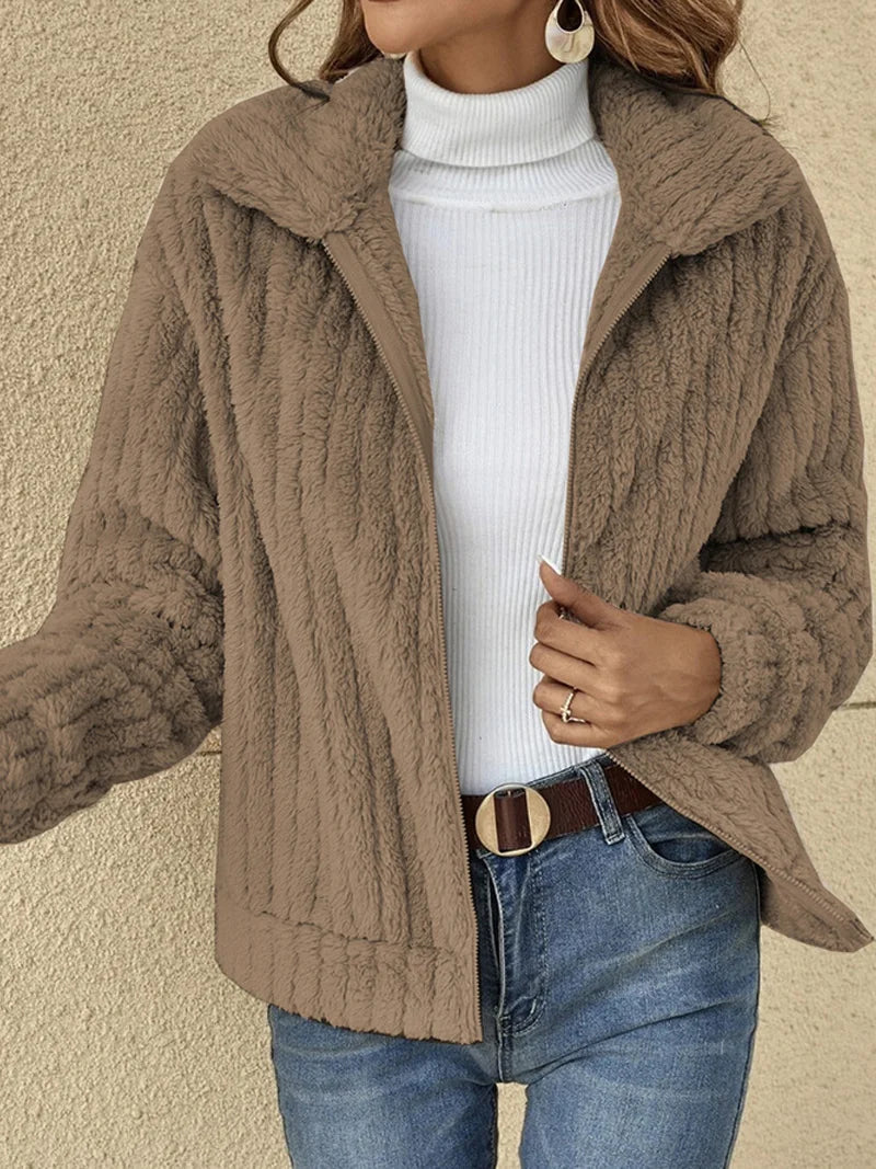 Dam Jacka – Fleece – Ribbad Textur – Avslappnad Passform – Kort Modell – Dragkedja