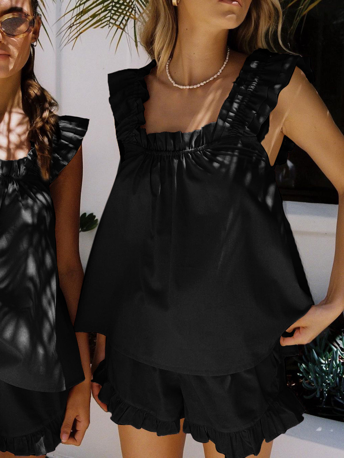 Damset med ärmlös topp och shorts – Avslappnad passform – Andningsbart tyg – Volangdetaljer