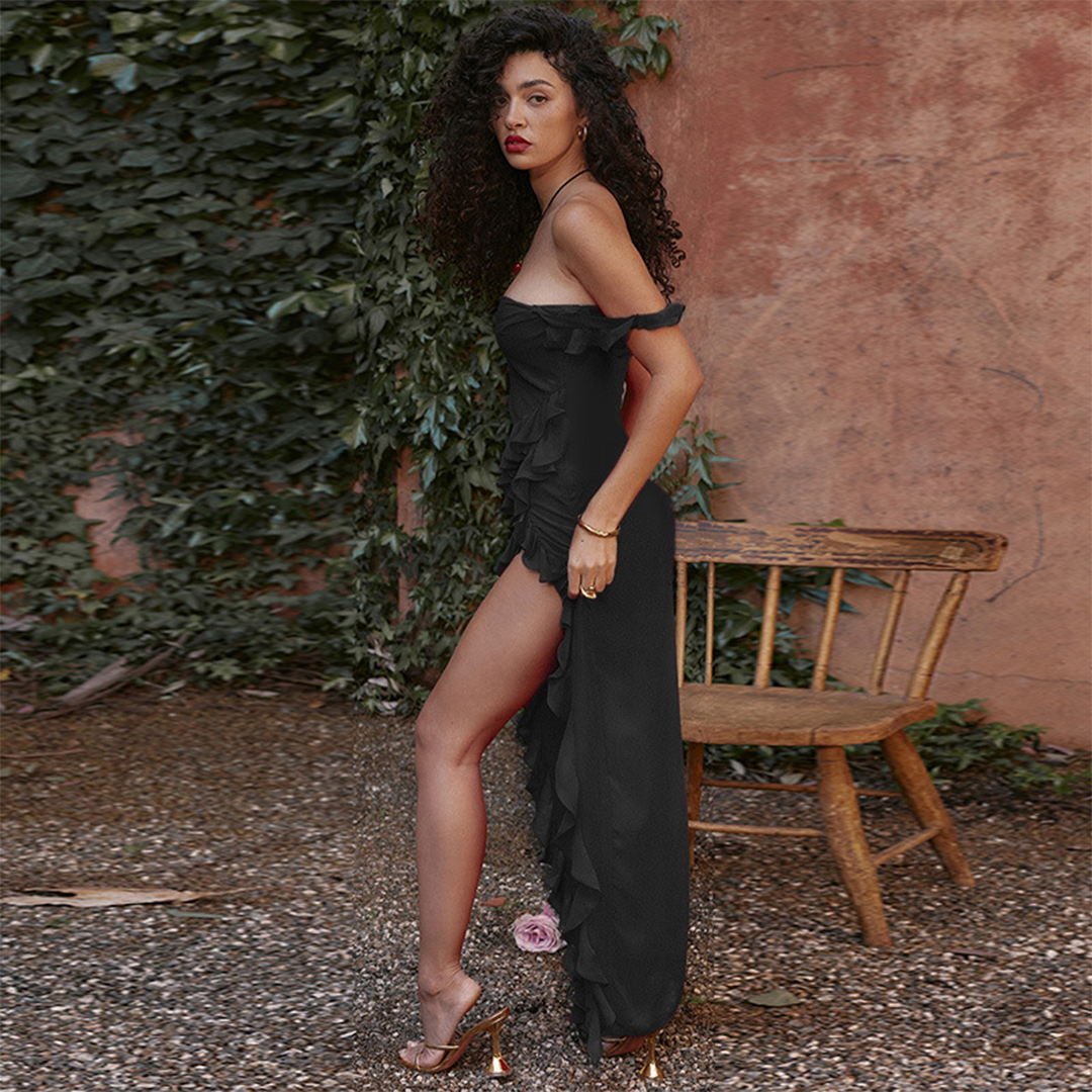 Damklänning - Asymmetrisk Maxiklänning med Volanger - Fyrkantig Halsringning - Axelband