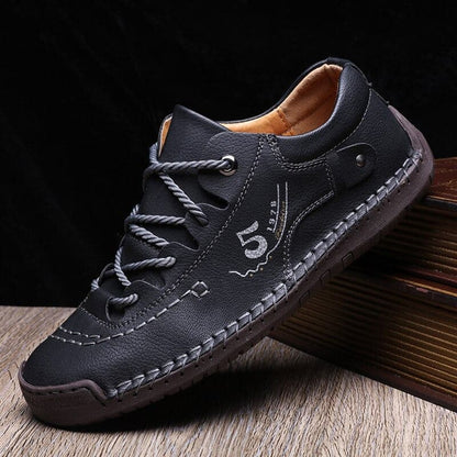 Herr Sneakers - Låg Modell - Snörning - Mockaliknande Material - Greppvänlig Sula