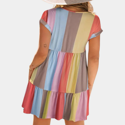 Damklänning – V-ringning – Lös Passform – Kort Ärm – Avslappnad och Bekväm Stil