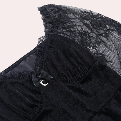 Damklänning – A-linjeformad – Spetsdetaljer – Lång ärm – Elegant samtida stil