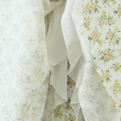 Damklänning - V-ringad A-linje Modell - Figursydd Livdel - Lätt och Elegant Passform