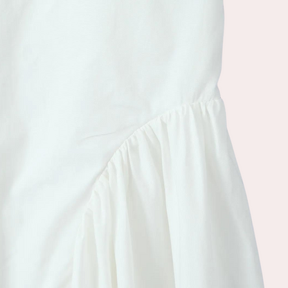 Damklänning - V-ringad A-linje Modell - Figursydd Livdel - Lätt och Elegant Passform