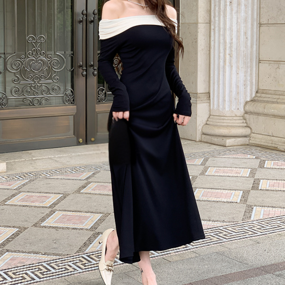 Damklänning Off-Shoulder – Hellång – Figurnära Passform – Långa Ärmar – Elegant Design