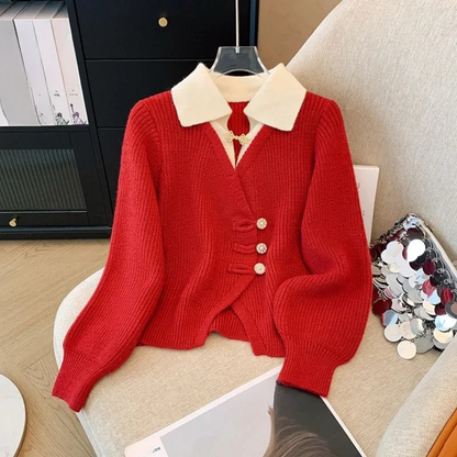 Damkofta – Stickad Ullmix – Avslappnad Passform – Lagerlook med Dekorknappar & Brosch