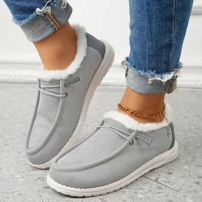 Dam Slip-on Skor – Tyg med Fleecefoder – Moc Toe – Platåsula – Avslappnad Passform