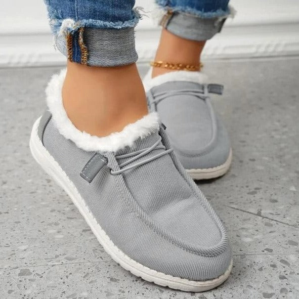 Dam Slip-on Skor – Tyg med Fleecefoder – Moc Toe – Platåsula – Avslappnad Passform