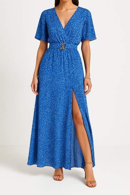 Damklänning maxi – V-ringning omlott – Bälte i midjan – Kort ärm – Hög slits